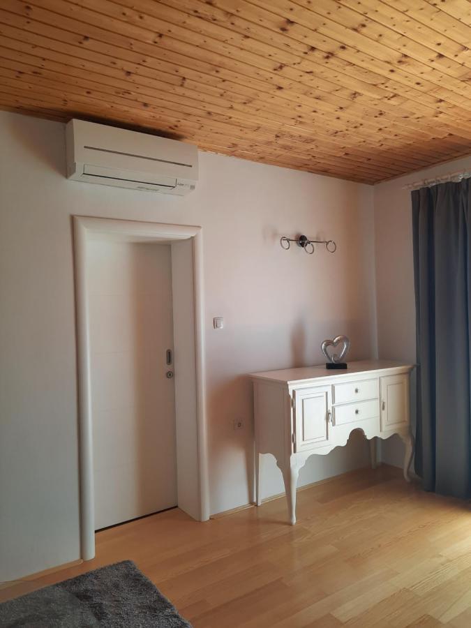 Apartment Jakovcevic Zara Esterno foto
